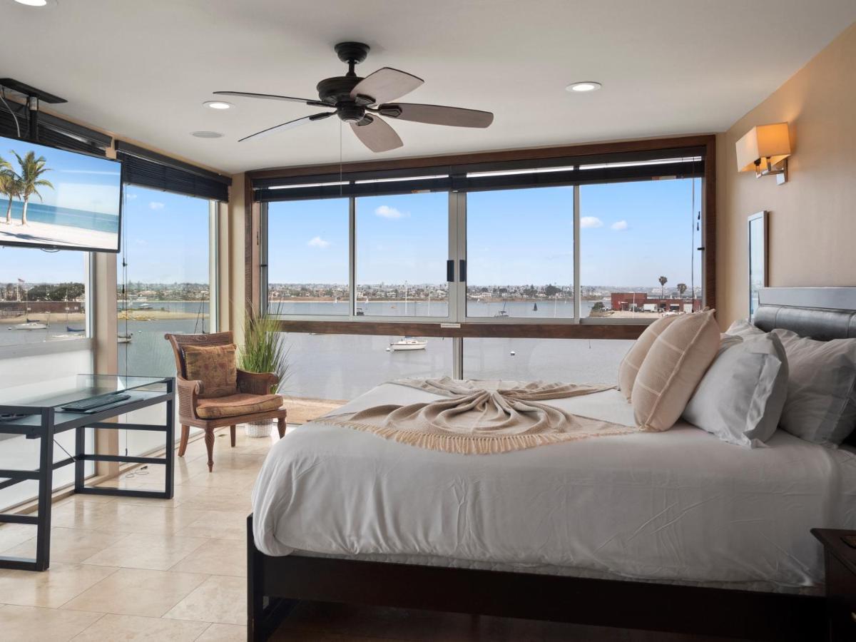Сasa de vacaciones Stunning Bayfront With Gorgeous Views, Garage, Massive Roof Deck & Ac - Dogs Welcome! San Diego