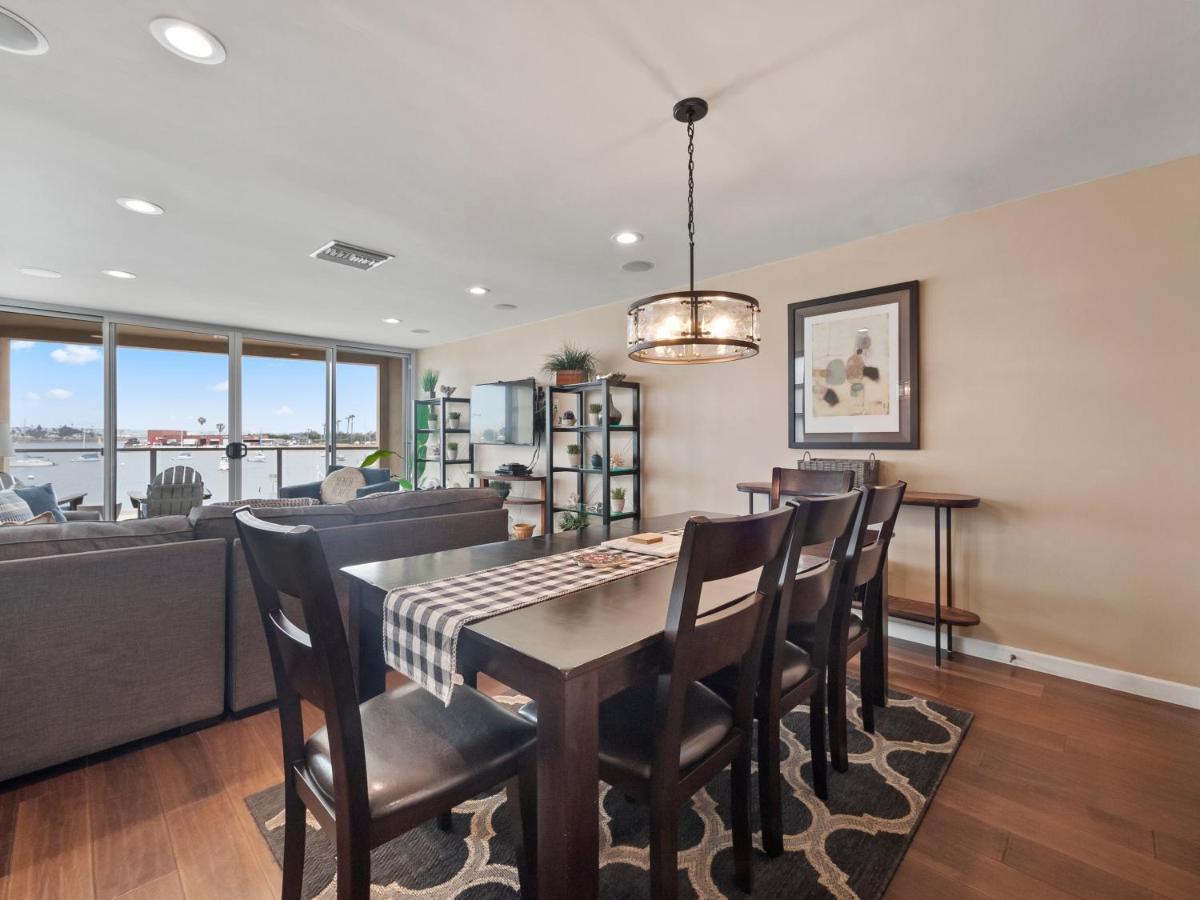 Сasa de vacaciones Stunning Bayfront With Gorgeous Views, Garage, Massive Roof Deck & Ac - Dogs Welcome!